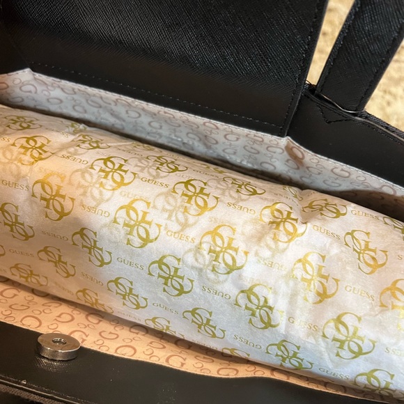 GUESS BAG - Picture 3 of 6